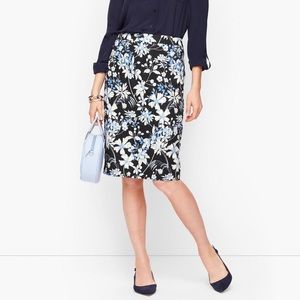 TALBOTS Floral Garden Pencil Skirt women’s size 8